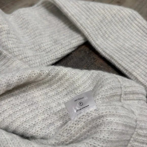 SABLYN Stetson cashmere hoodie in blizzard